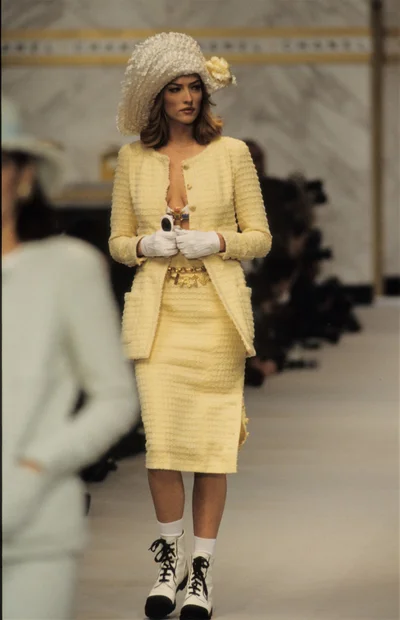 Look 18